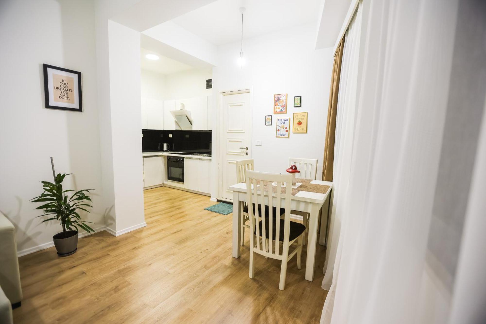 Apartment At Bazaar Tirana